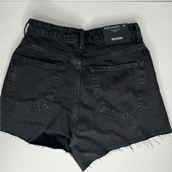 Weekday Rove Shorts size 26 - Picture 3 of 5